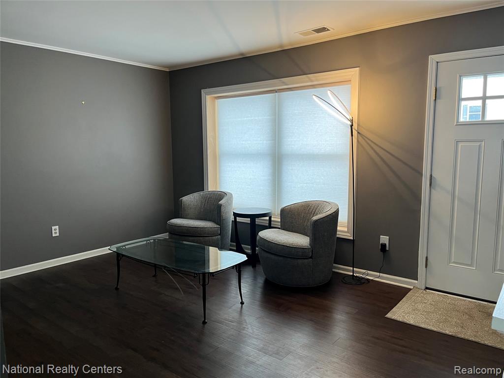 1200 Marseille Court, Unit 101 Rochester, MI 48307 - Photo 4 of 18