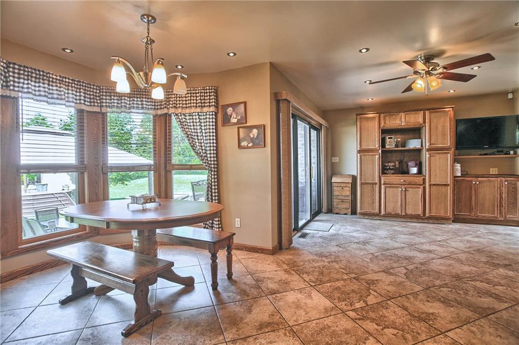 424 Winter Road New Castle, PA 16101 - Photo 6 of 20 Large eat-in kitchen