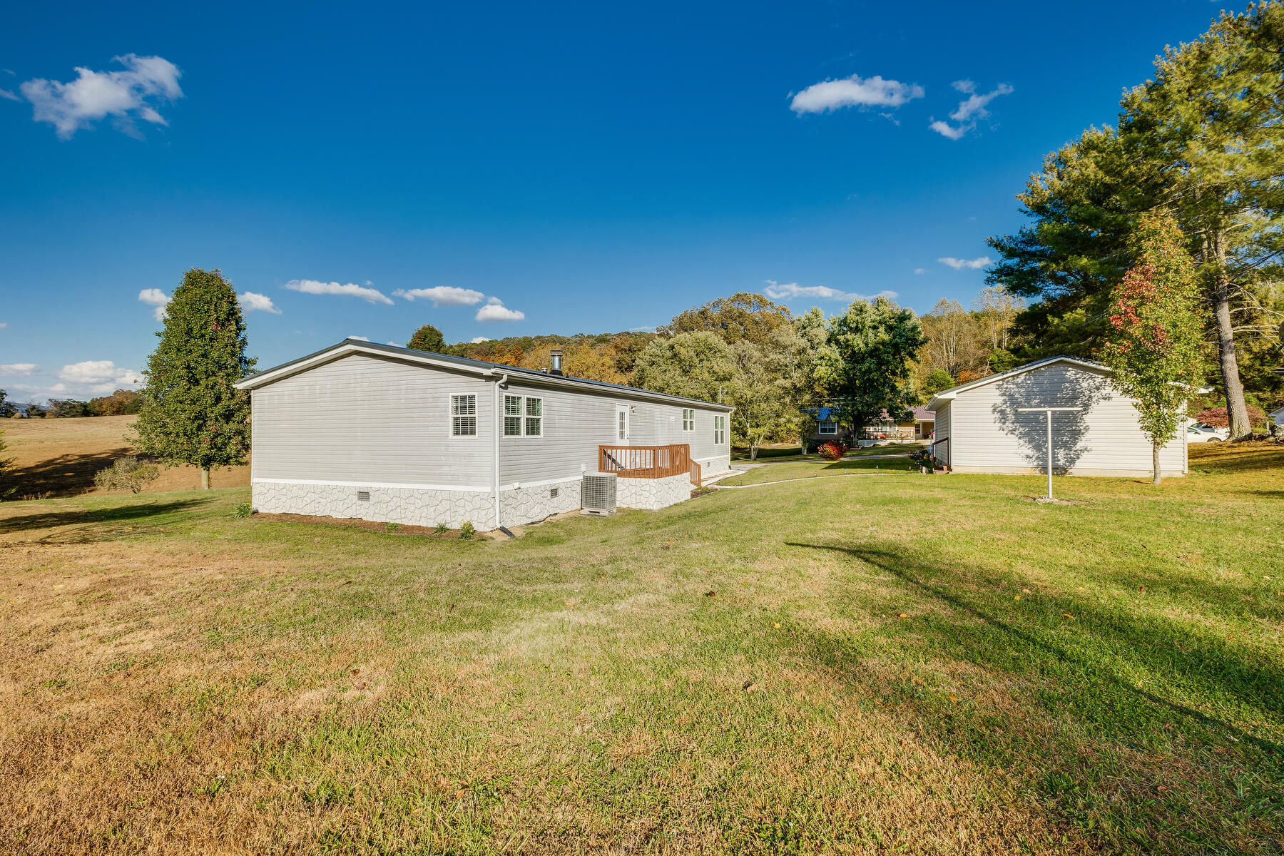 210 Melody Road Afton, TN 37616 - Photo 3 of 40 0002