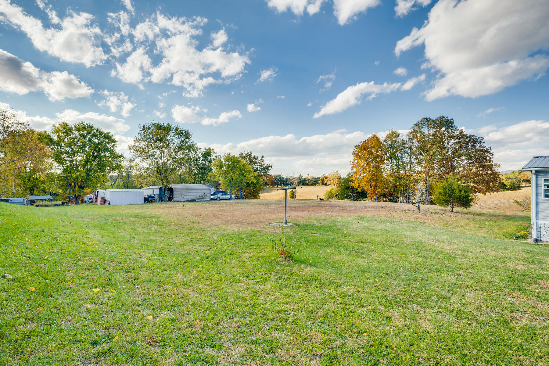210 Melody Road Afton, TN 37616 - Photo 34 of 40 034