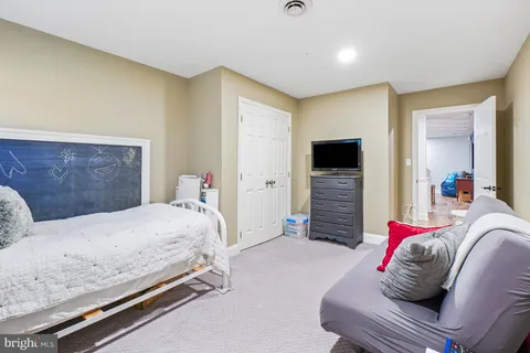 $1,195,000 | 319 Carlyn Drive, Severna Park, MD 21146