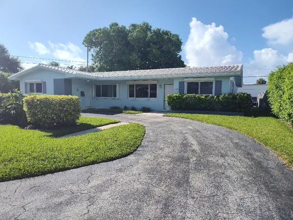 $1,025,000 | 2248 Northeast 37th Street, Lighthouse Point, FL 33064