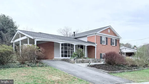 $950,000 | 1400 Stratton Drive, Rockville, MD 20854