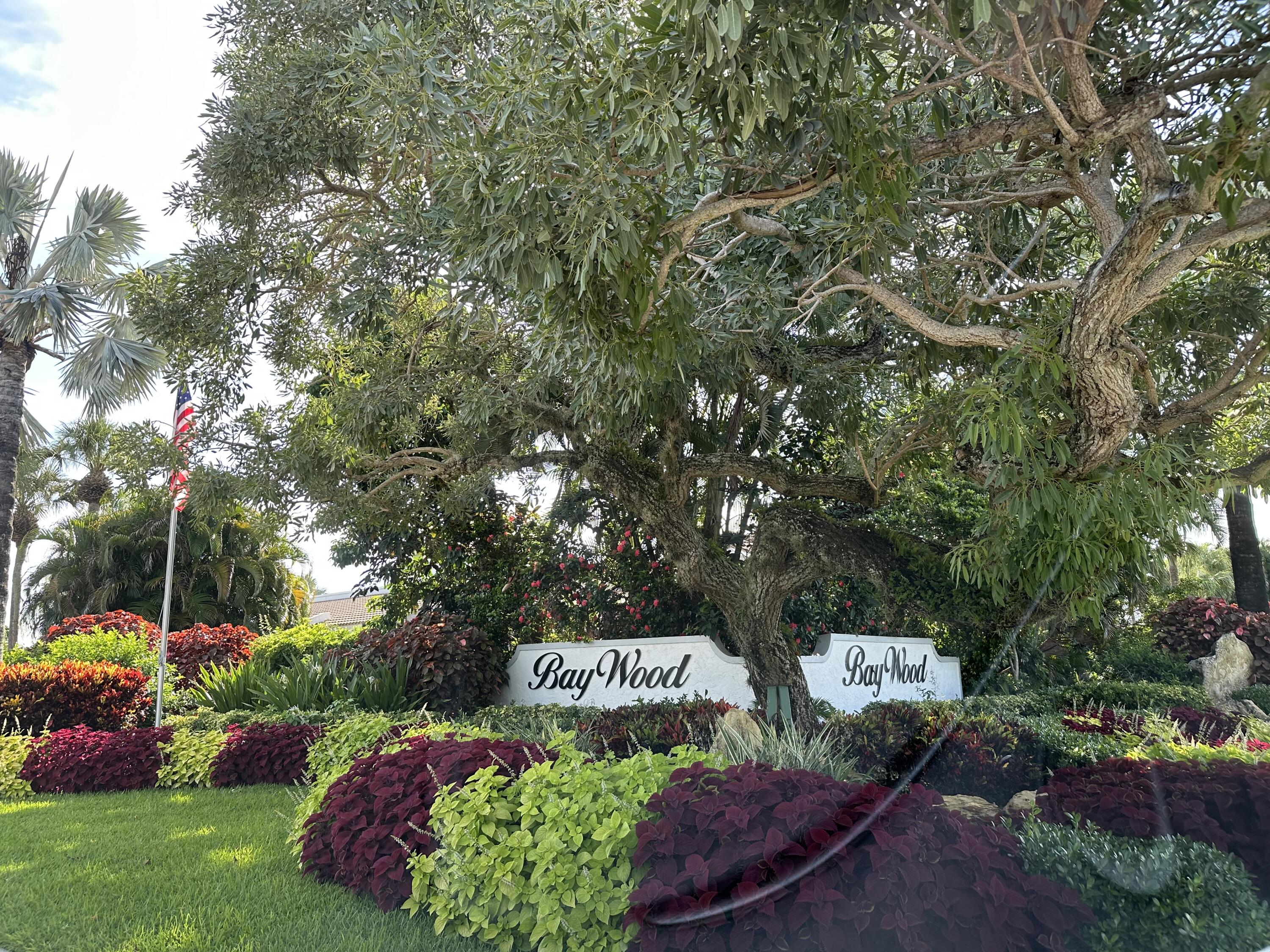 Baywood entrance