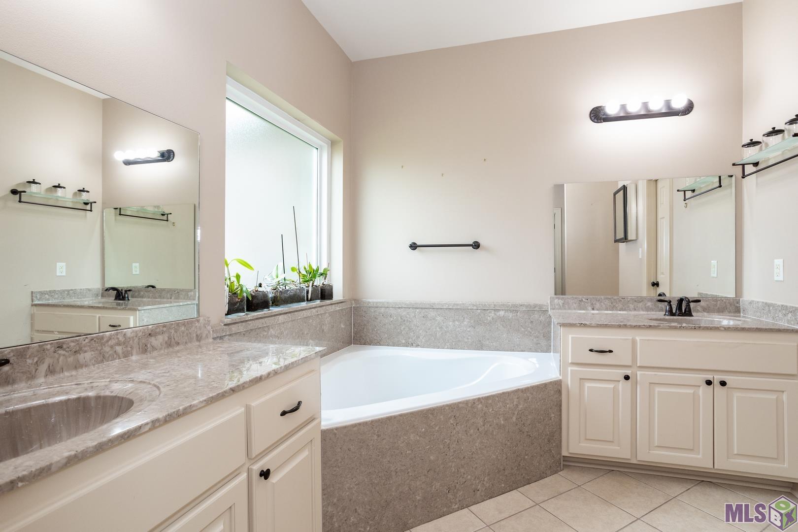 6370 Section Road Port Allen, LA 70767 - Photo 14 of 36