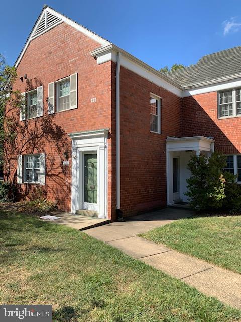 3414 Gunston Road, Unit 733 Alexandria, VA 22302 - Photo 1 of 21 Gallery Image 1