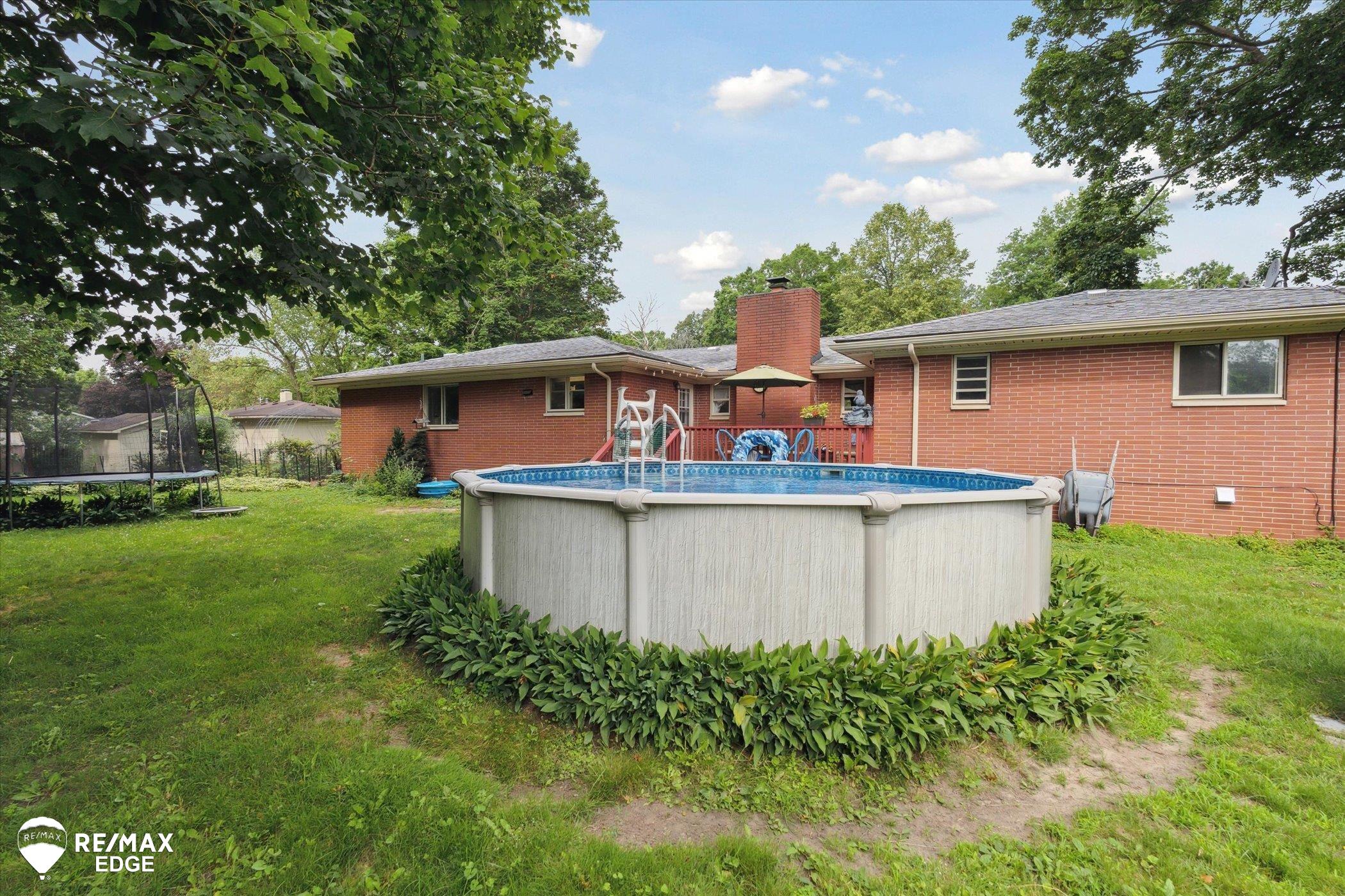 1201 Gilbert Street Flint, MI 48532 - Photo 35 of 40 50180936-536e3594-def0-46e4-b134-3250bdcb8649.JPG