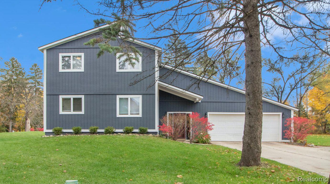 1715 Old Plank Road Milford, MI 48381 - Photo 1 of 26 Gallery Image 1