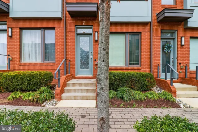 $3,500 | 16199 Columbus Avenue, Rockville, MD 20855