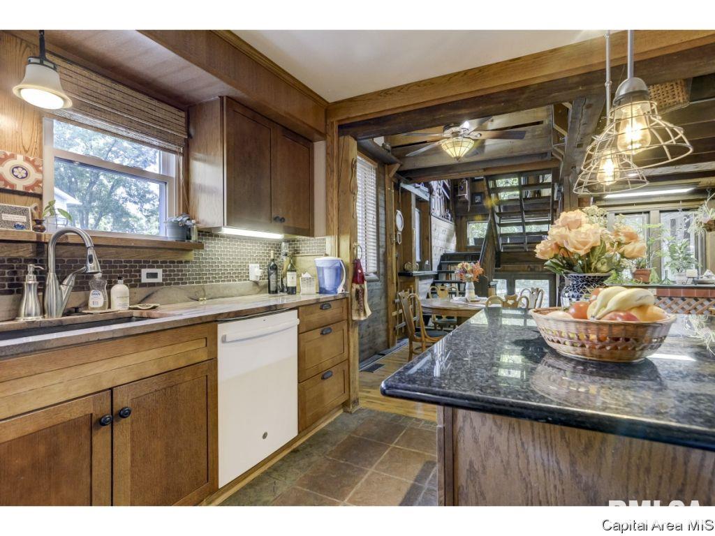 18 Hazel Lane Springfield, IL 62712 - Photo 21 of 36 Gallery Image 21
