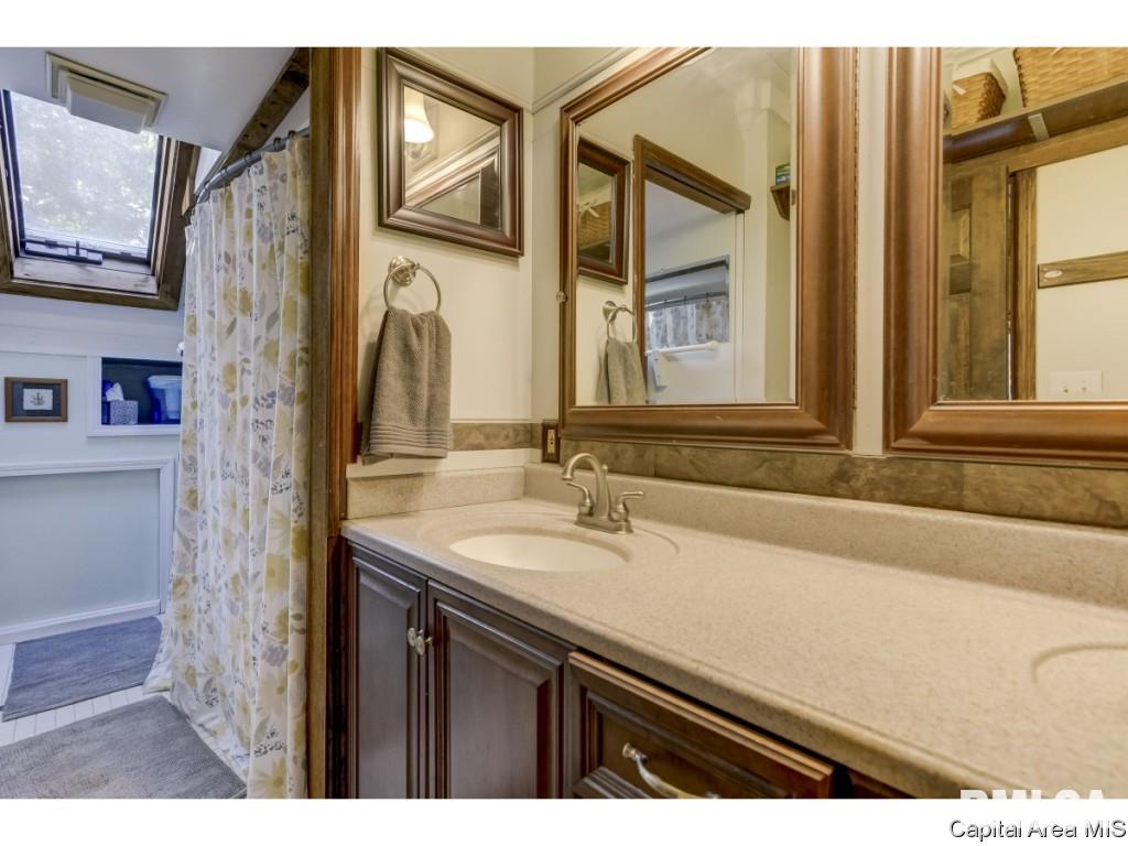 18 Hazel Lane Springfield, IL 62712 - Photo 32 of 36 Gallery Image 32