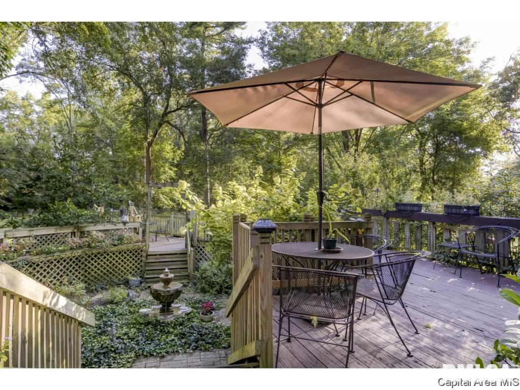 18 Hazel Lane Springfield, IL 62712 - Photo 10 of 36 Gallery Image 10