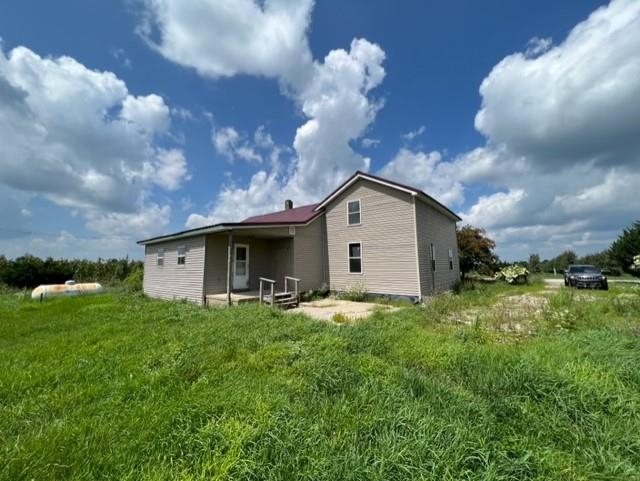 13846 10 Mile Road Northeast Belding, MI 48809 - Photo 2 of 14