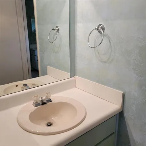 $90,000 | 7 Quail Run, Decatur, GA 30035