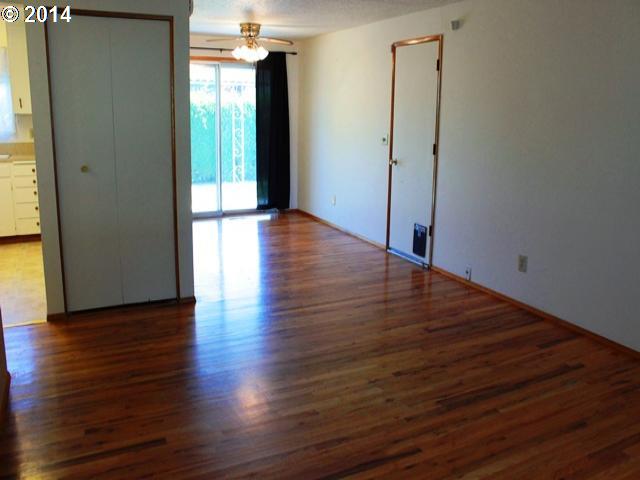 2360 Umpqua Road Woodburn, OR 97071 - Photo 5 of 14 Gallery Image 5