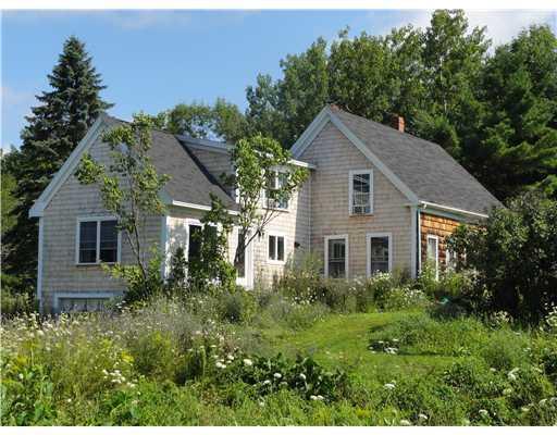 73 Winslow Road Gorham, ME 04038 - Photo 1 of 13 Exterior Front.