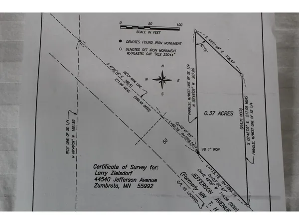 $46,900 | 916 Jefferson Drive, Zumbrota, MN 55992