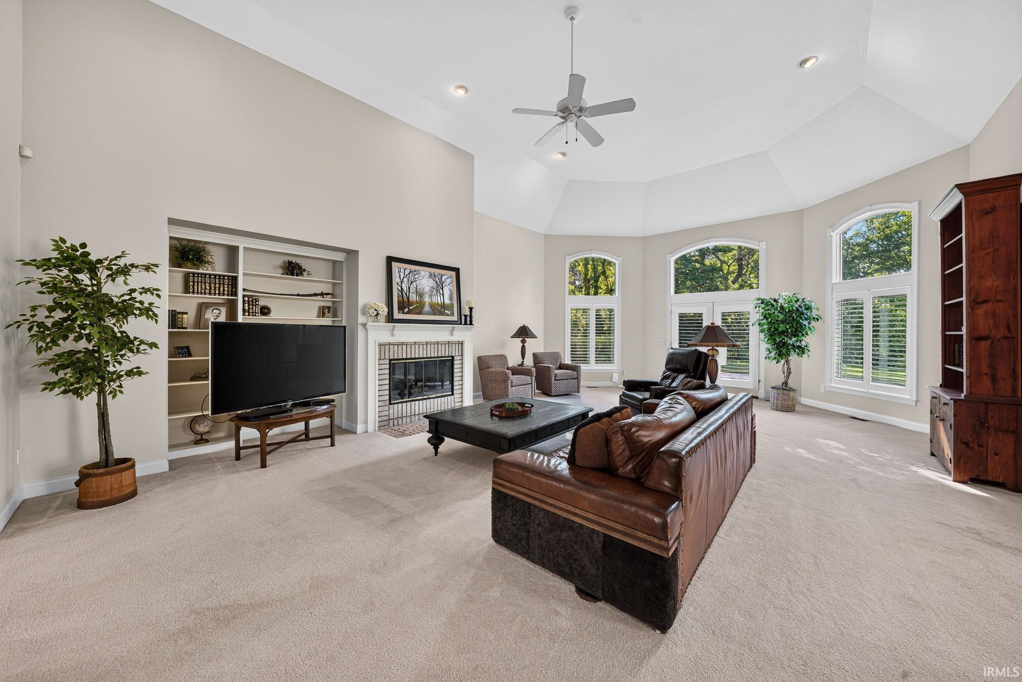 16329 Old Bayou Road Granger, IN 46530 - Photo 5 of 32