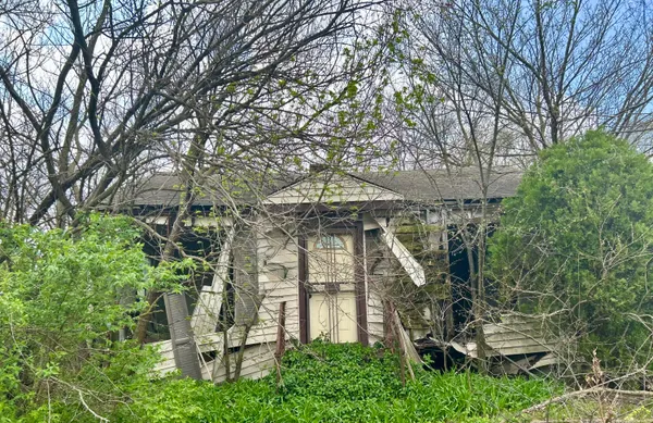 $10,500 | 2144 Kentucky Street, Gary, IN 46407