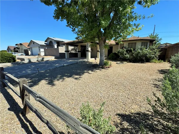 $220,000 | 1844 Golden Gate Avenue, Kingman, AZ 86401