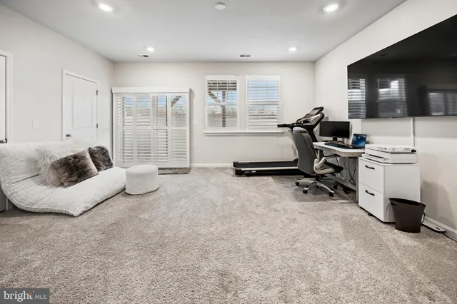 $525,000 | 41 Turin Way, Mount Laurel, NJ 08054