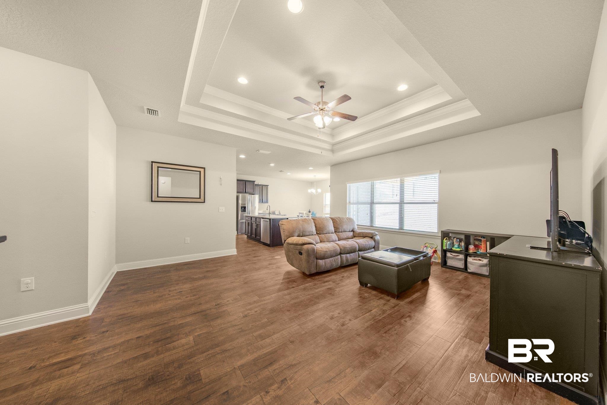 31453 Hoot Owl Road Daphne, AL 36527 - Photo 11 of 39 Living Room