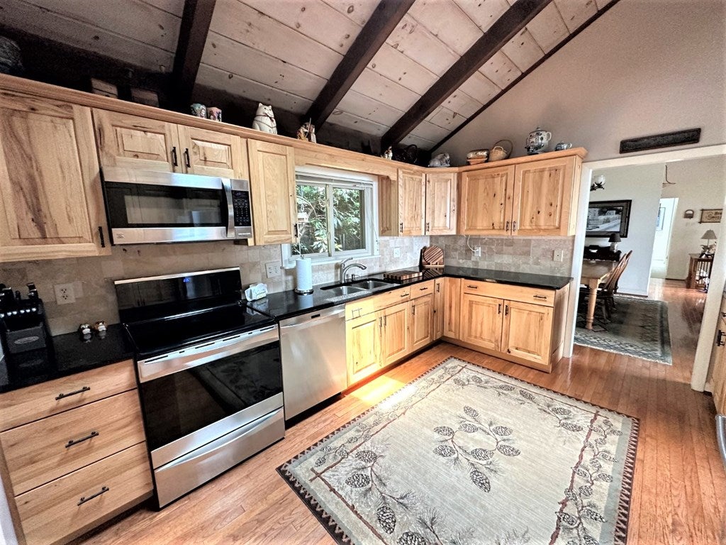 972 Rhododendron Road Hillsville, VA 24343 - Photo 26 of 75 Gallery Image 26