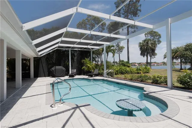 $635,000 | 700 Lambton Lane, Naples, FL 34104