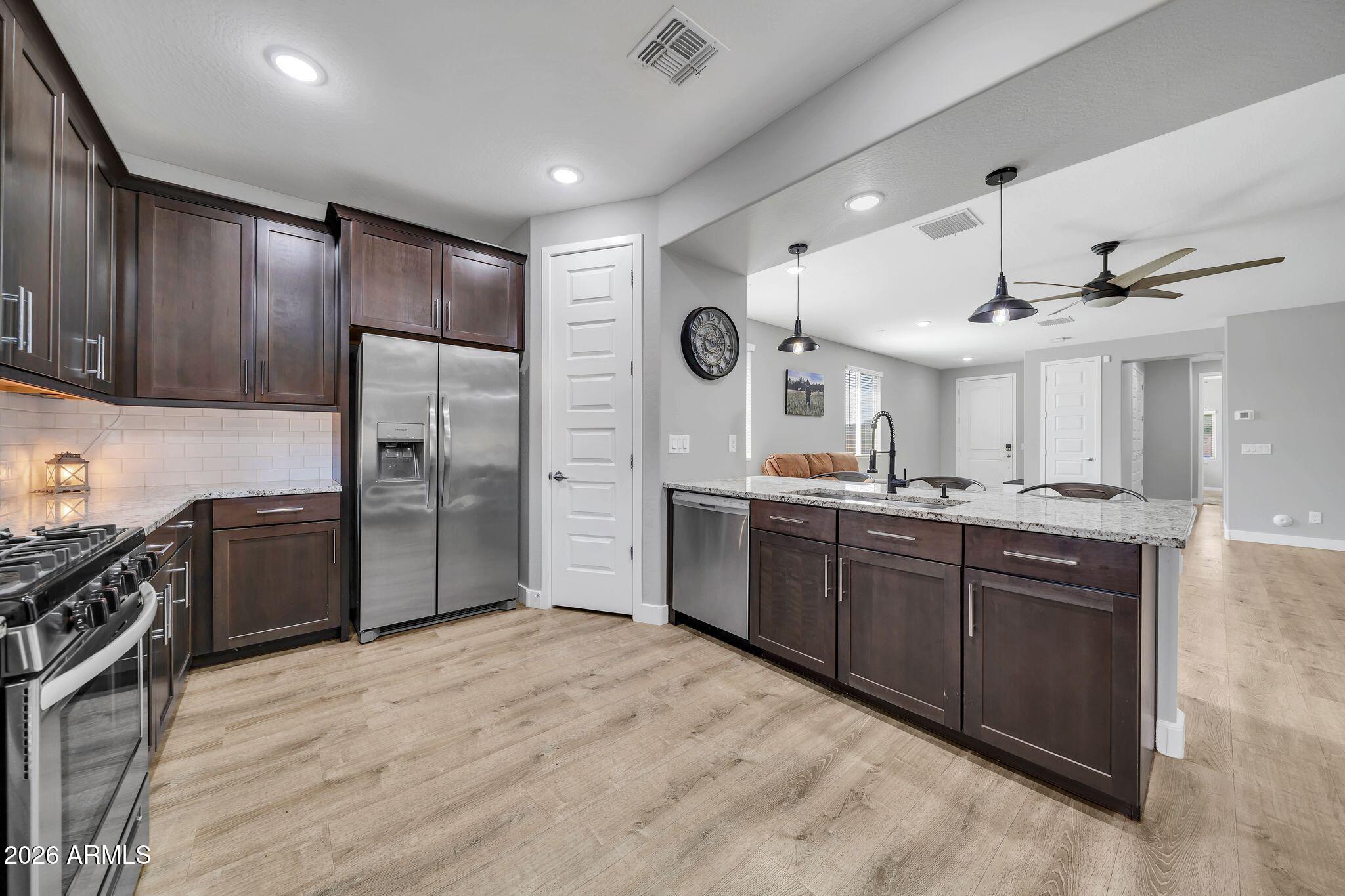 16516 West Alameda Road Surprise, AZ 85387 - Photo 8 of 38 16516 W Alameda-13