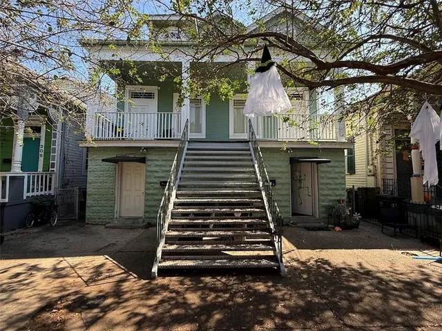 $1,400 | 208 South Cortez Street, Unit A, New Orleans, LA 70119