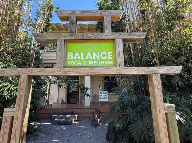 $1,400 | 208 South Cortez Street, Unit A, New Orleans, LA 70119