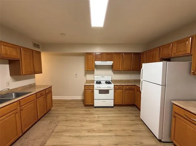 $1,400 | 208 South Cortez Street, Unit A, New Orleans, LA 70119