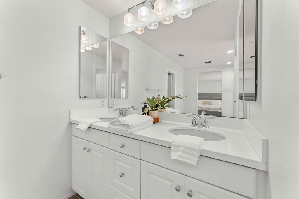 35664 Asturian Way Fallbrook, CA 92028 - Photo 23 of 56
