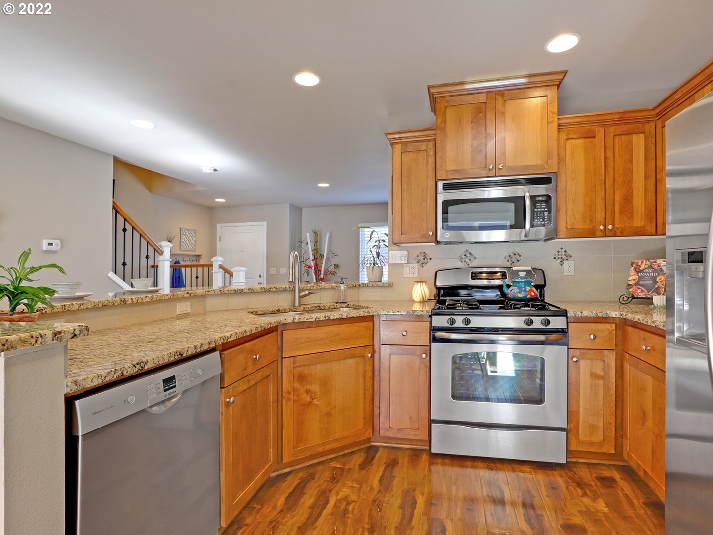 13362 Southwest Alpine View Tigard, OR 97224 - Photo 5 of 25 Gallery Image 5