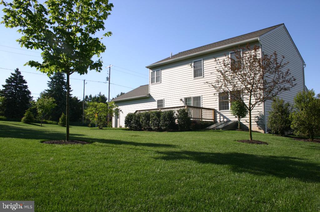 3 West Ridge Road Lititz, PA 17543 - Photo 5 of 15