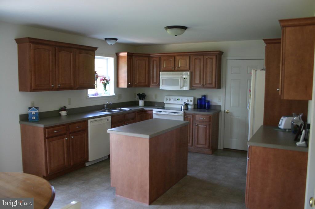 3 West Ridge Road Lititz, PA 17543 - Photo 7 of 15