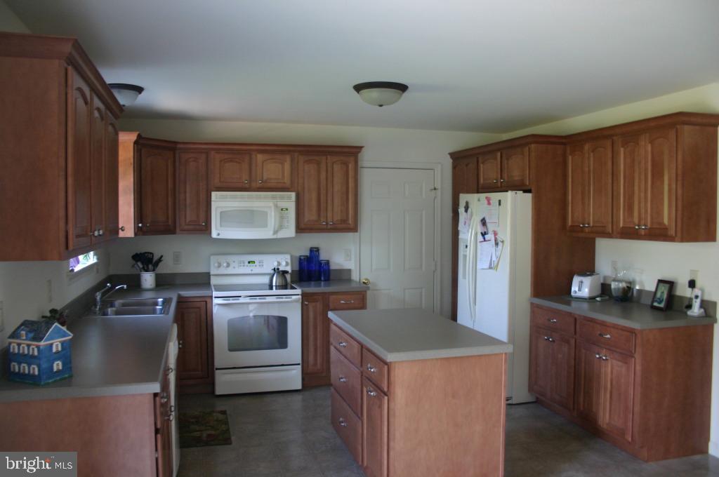 3 West Ridge Road Lititz, PA 17543 - Photo 8 of 15
