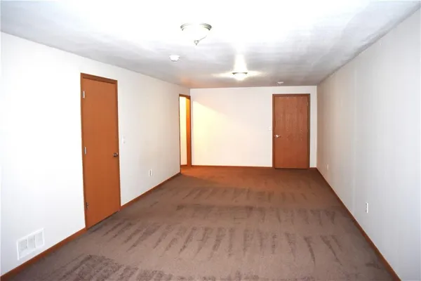 $219,900 | 11789 Ridgeway Drive, St. Joseph, MO 64505