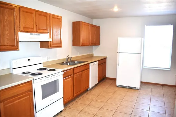 $219,900 | 11789 Ridgeway Drive, St. Joseph, MO 64505