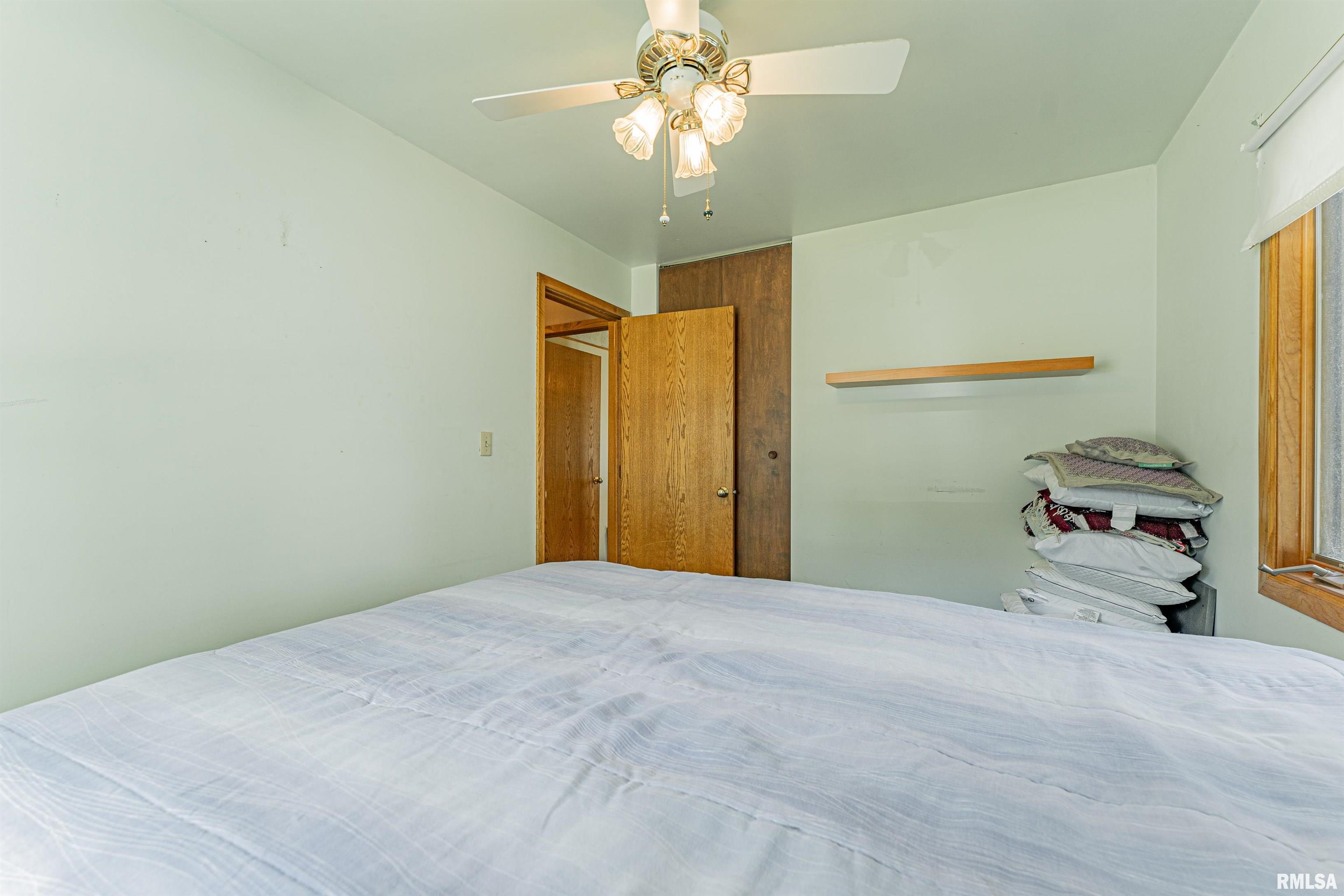 1224 Rutledge Road Bloomington, IL 61704 - Photo 13 of 19 Gallery Image 13