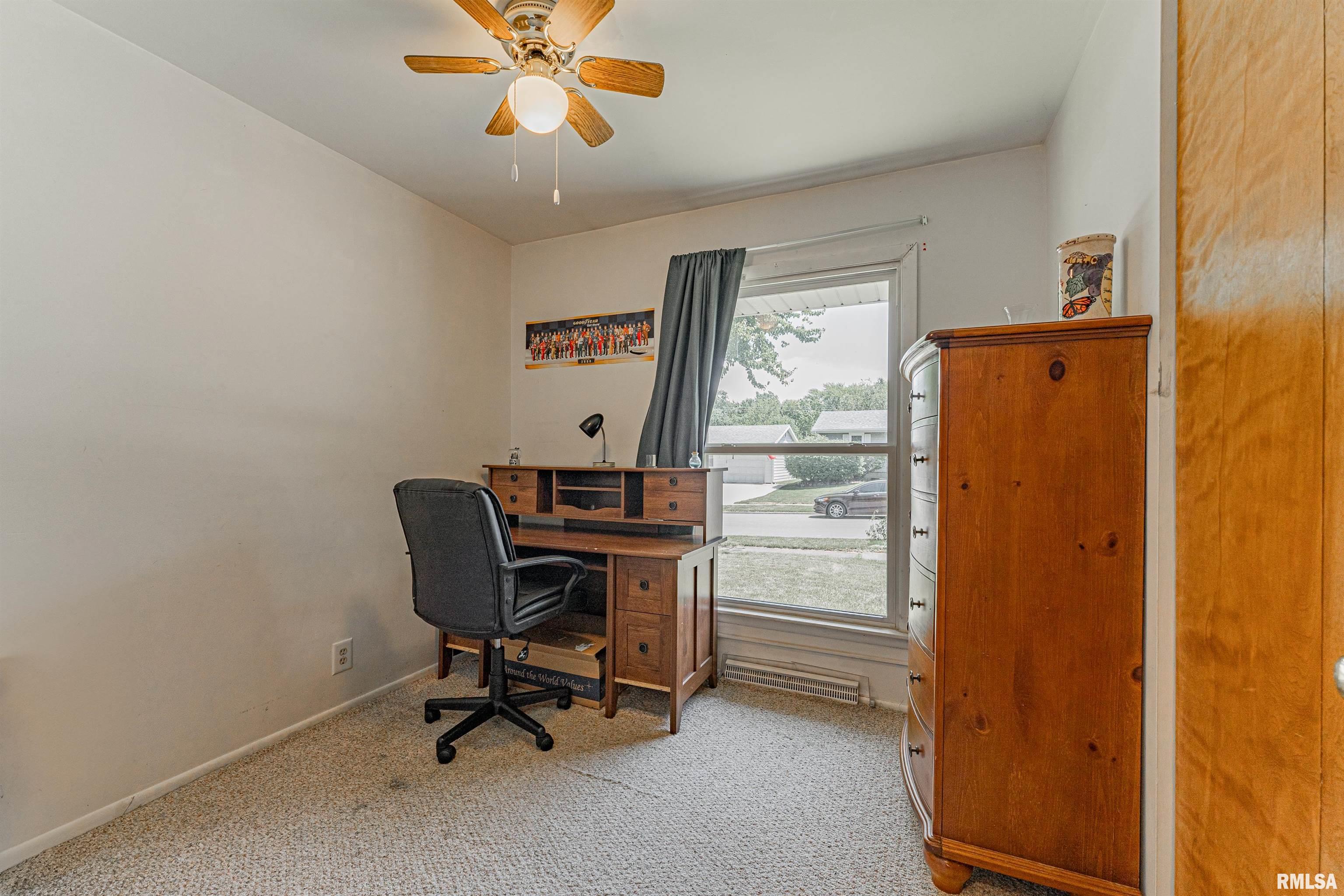 1224 Rutledge Road Bloomington, IL 61704 - Photo 14 of 19 Gallery Image 14