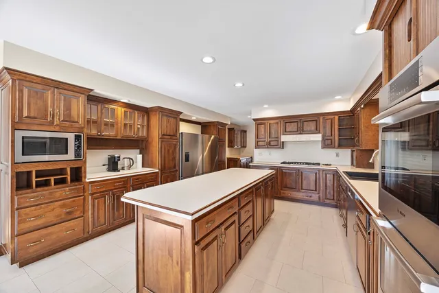 $539,000 | 3211 Leafy Lane, Bloomington, IL 61704