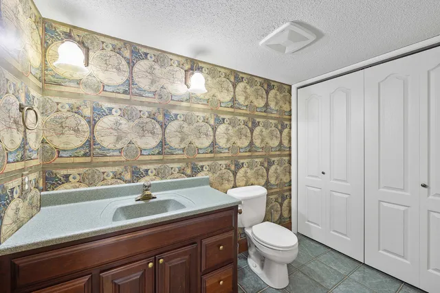 $539,000 | 3211 Leafy Lane, Bloomington, IL 61704