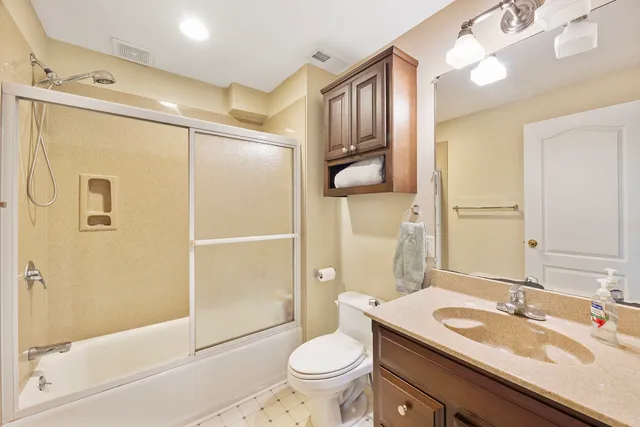 $539,000 | 3211 Leafy Lane, Bloomington, IL 61704