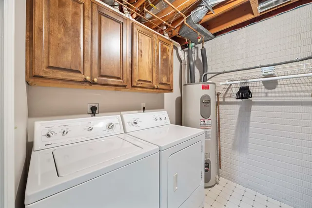 $539,000 | 3211 Leafy Lane, Bloomington, IL 61704