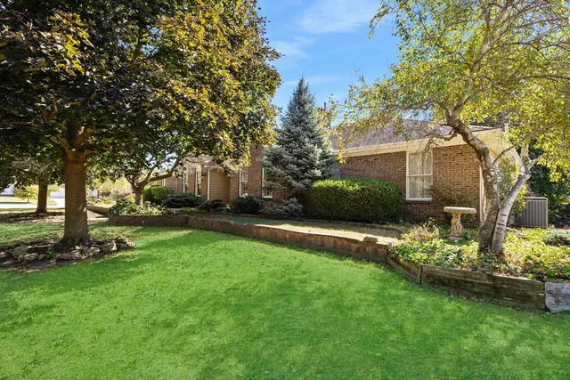 $539,000 | 3211 Leafy Lane, Bloomington, IL 61704