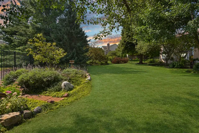 $539,000 | 3211 Leafy Lane, Bloomington, IL 61704