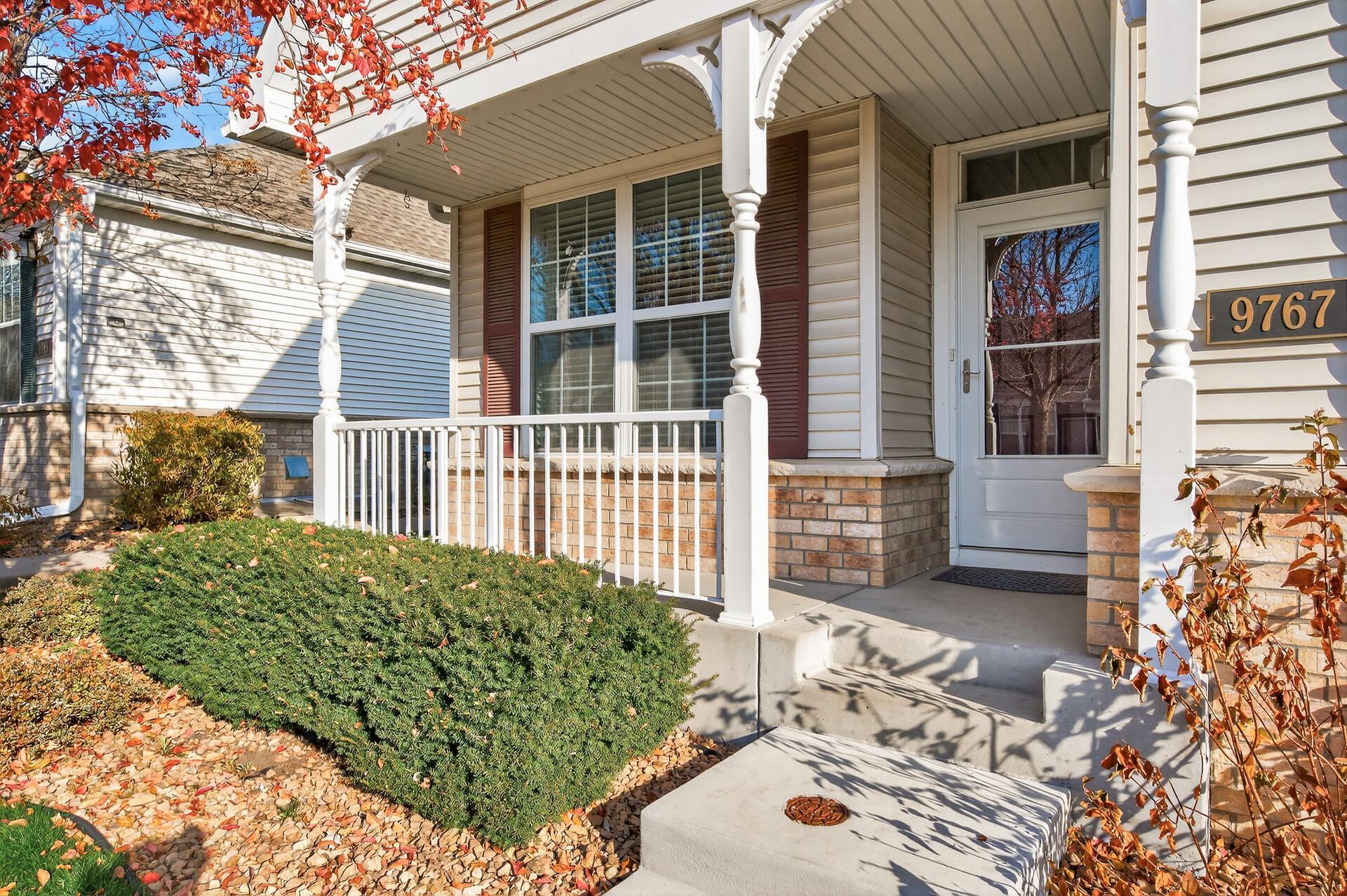 9767 Picket Drive Eden Prairie, MN 55347 - Photo 2 of 32