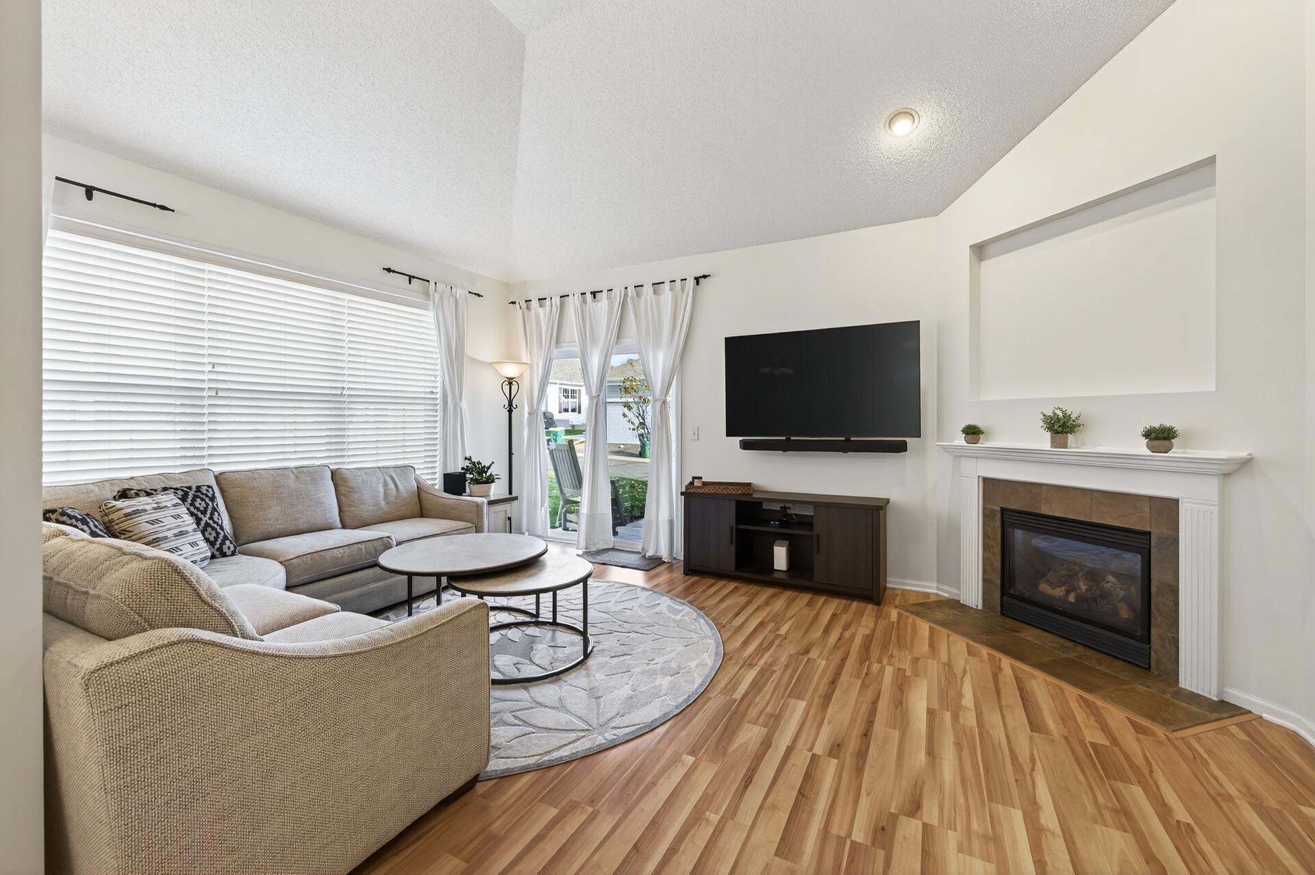 9767 Picket Drive Eden Prairie, MN 55347 - Photo 5 of 32