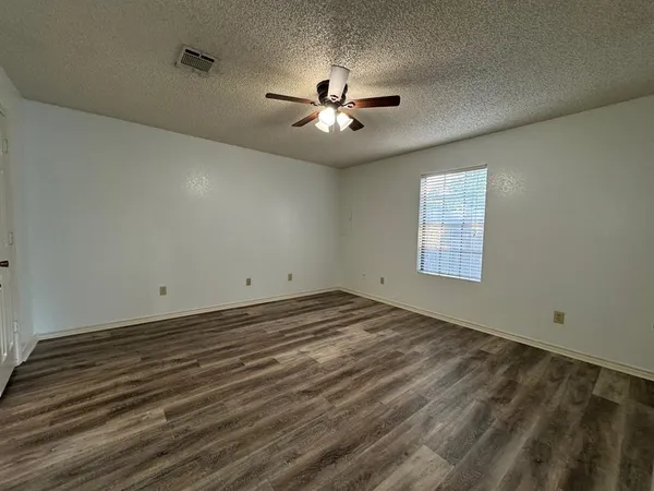 $1,500 | 11919 Averett Court, Fort Worth, TX 76008